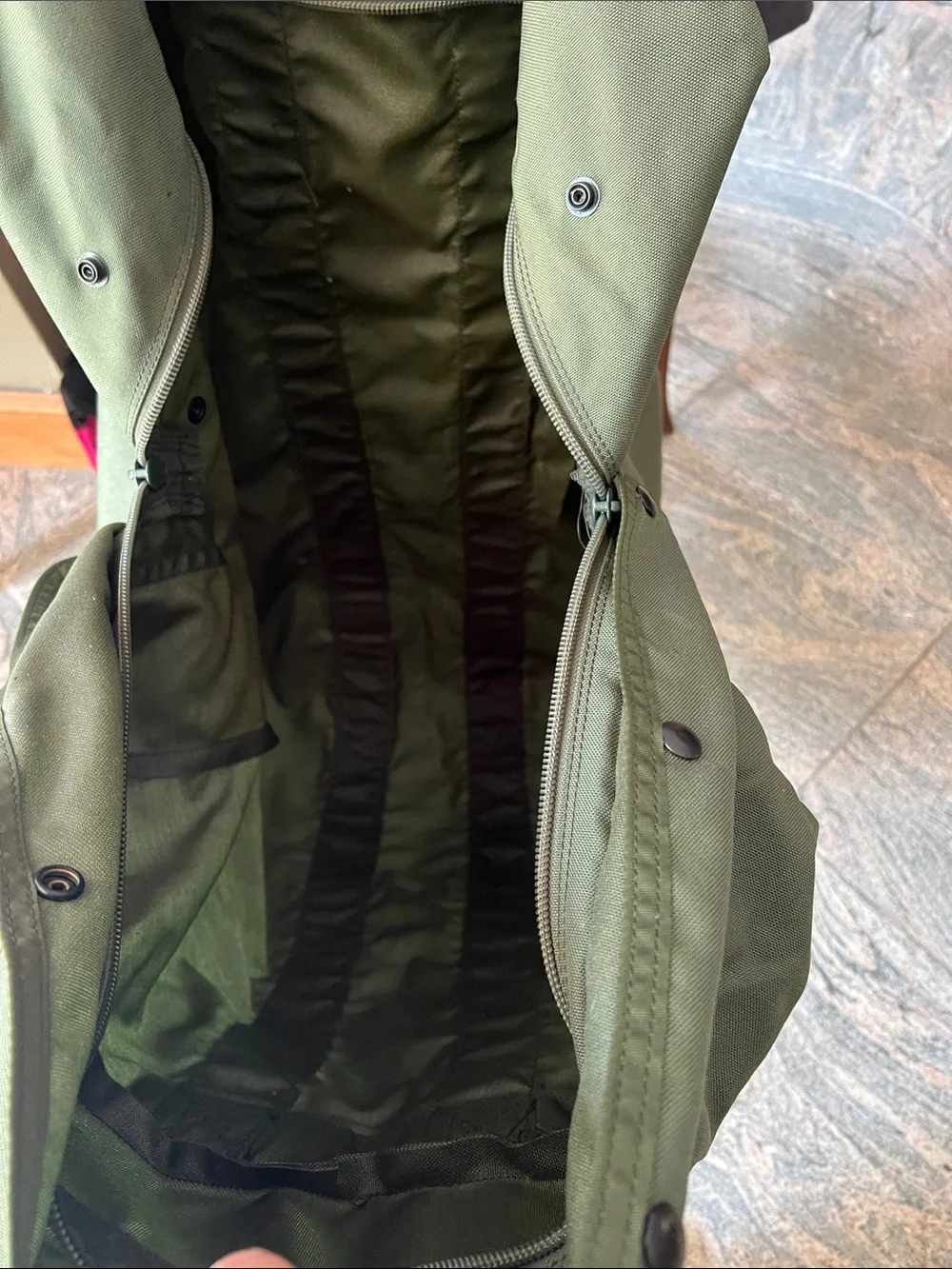 USAF issued Olive Green Canvas  Bag Approx. 22x19